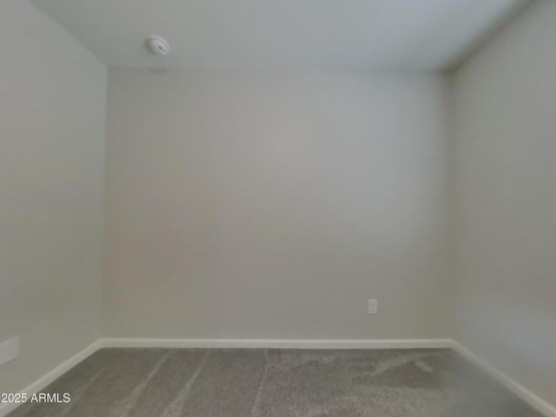 8_pc_F31SLAEZZd_UbJnlzYqMH_layout_1