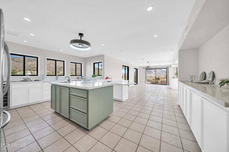 11602 E Manana Rd-13