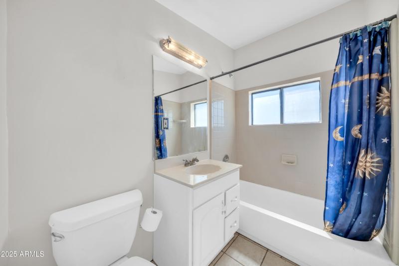 11602 E Manana Rd-23