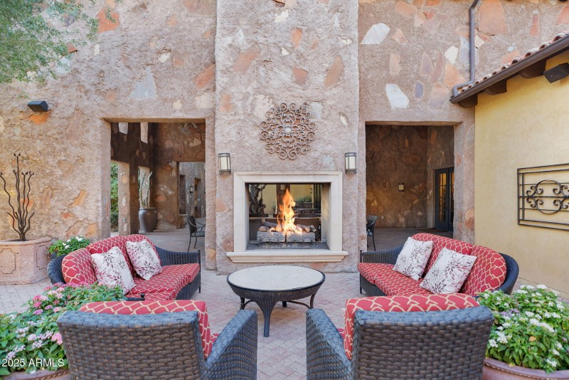 Encanterra Amenities