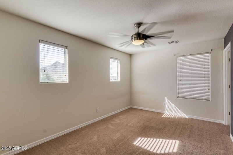 Photos Mildred Lane 5665047