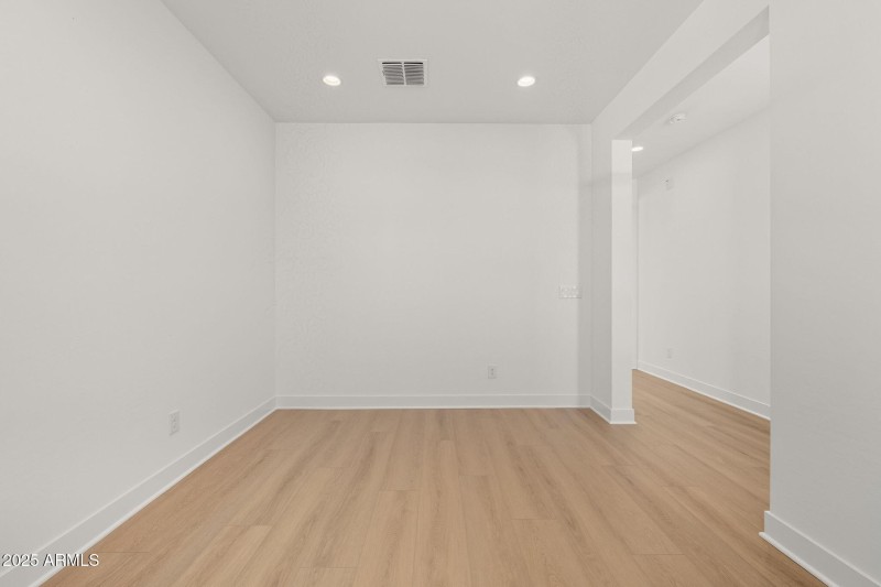 Flex Room