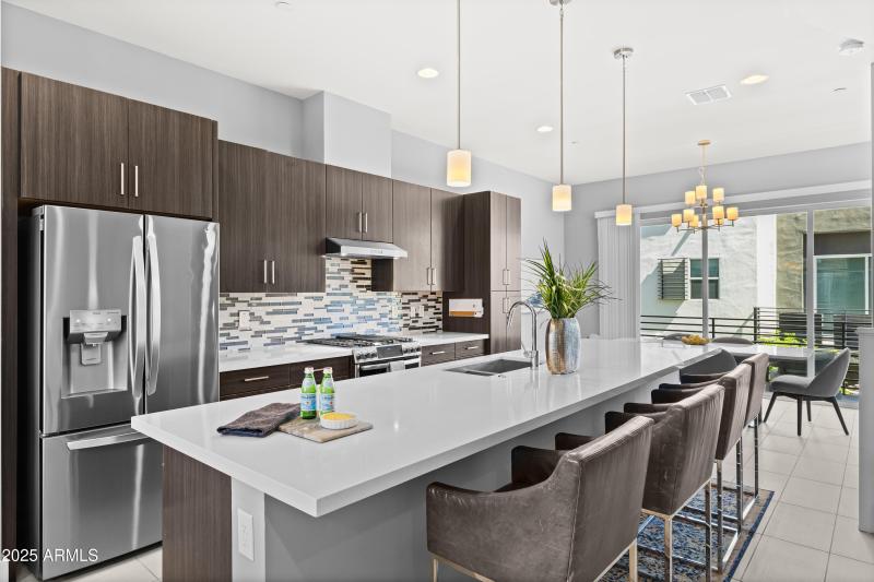 1717 E Morten Ave #62-10