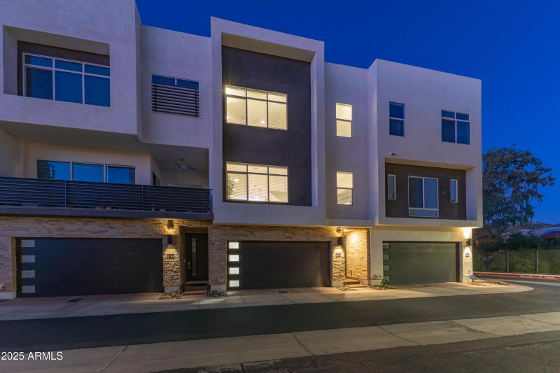 1717 E Morten Ave #62-66