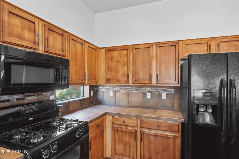 Upgraded Cabinets with Hardware