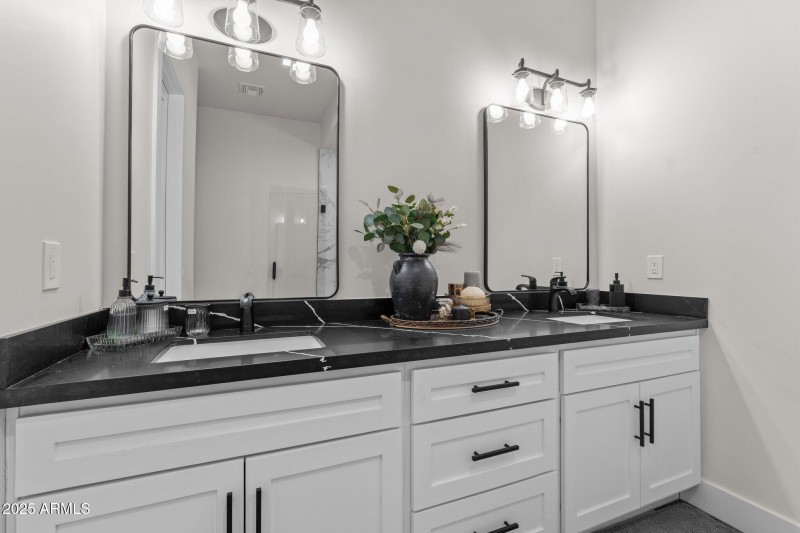 Double sinks in primary
