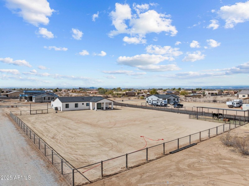 Ground has quarterminus for dust control