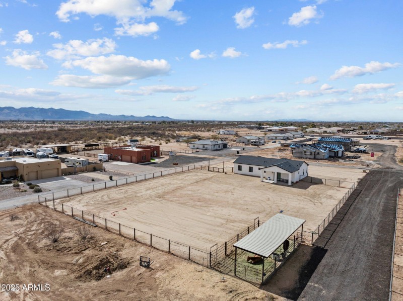 Room for additional stalls, loping arena
