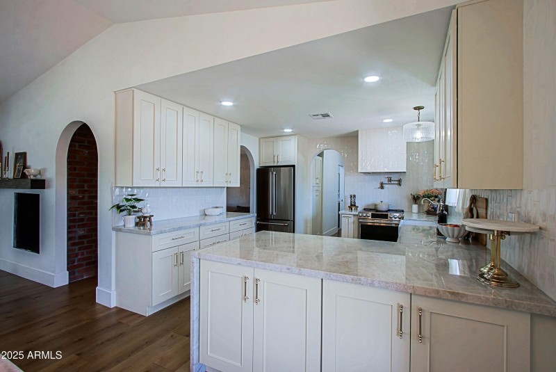 Kitchen 1