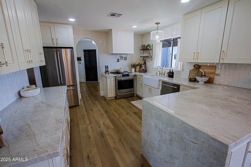 Kitchen 3