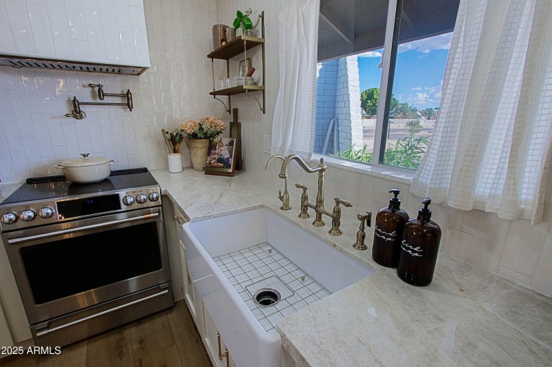 Kitchen 5