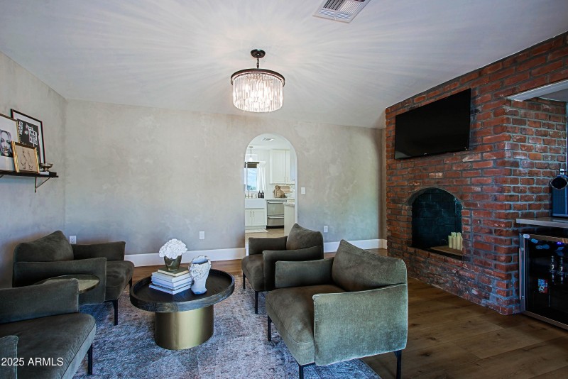 Lounge 3