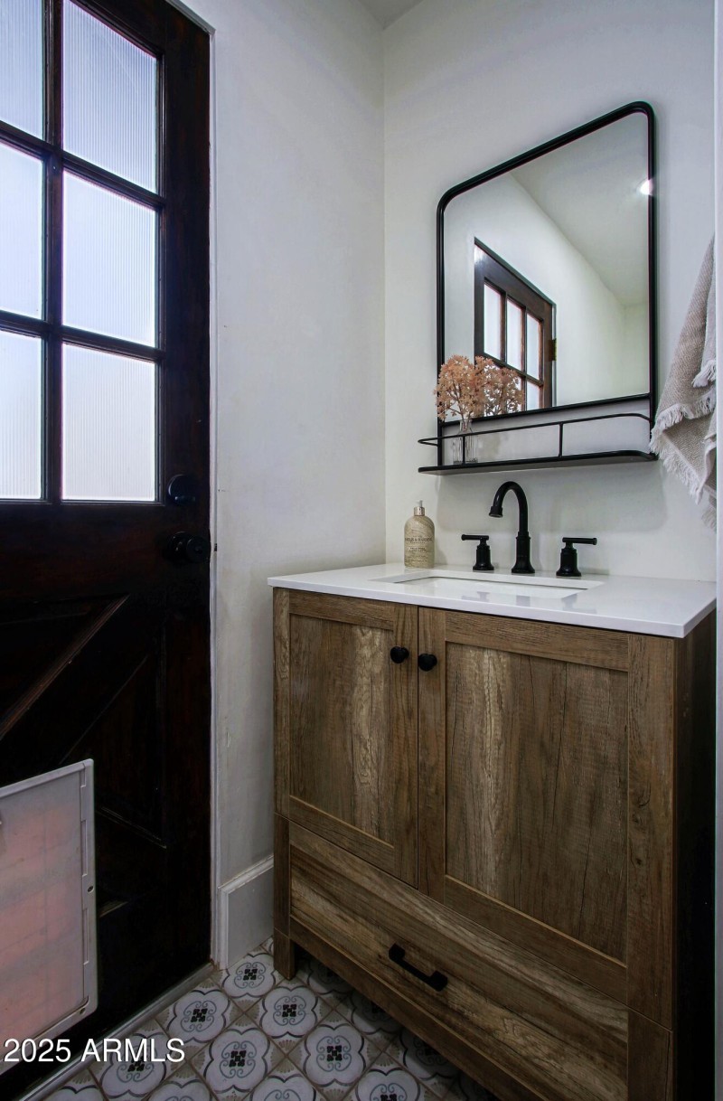 Powder Room 1