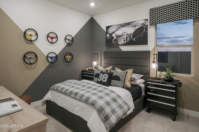 BEDROOM 2
