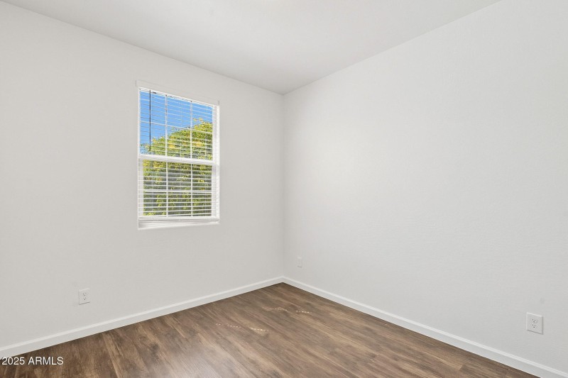 16-web-or-mls-Kirkland-16