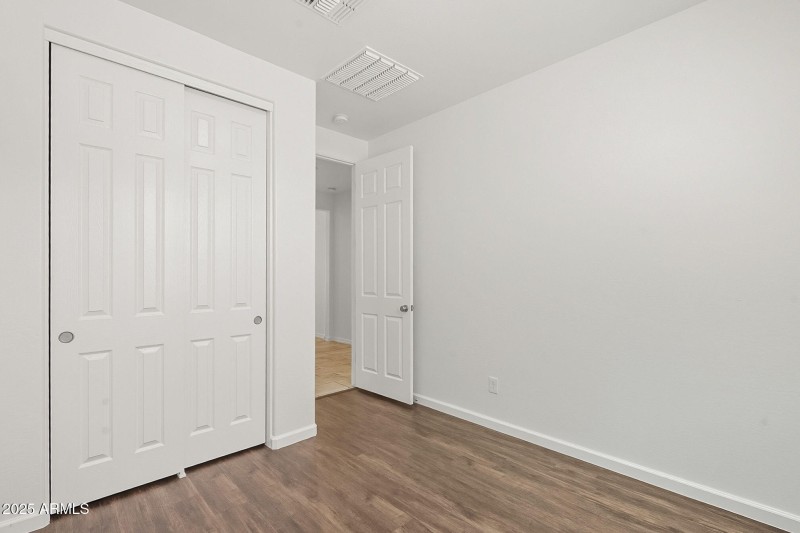 17-web-or-mls-Kirkland-17