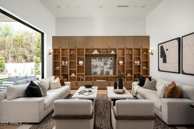 29-6535 N 40th Place-114