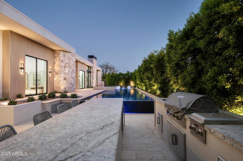 53-6535 N 40th Place-138