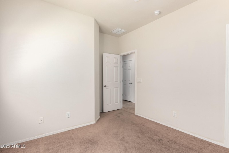 24 Pleasant Oak