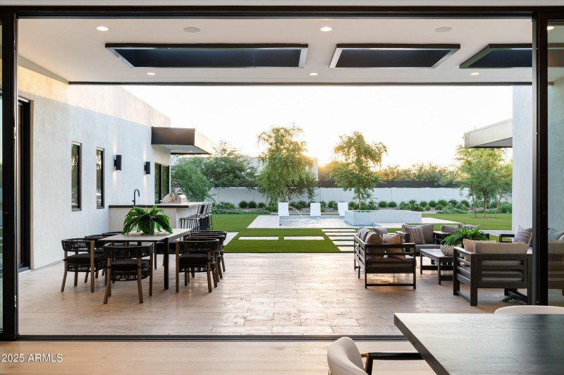 06-Twilight10220N66thSt-6