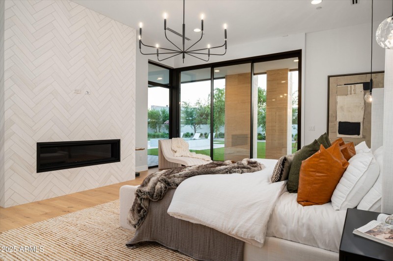 08-Twilight10220N66thSt-8