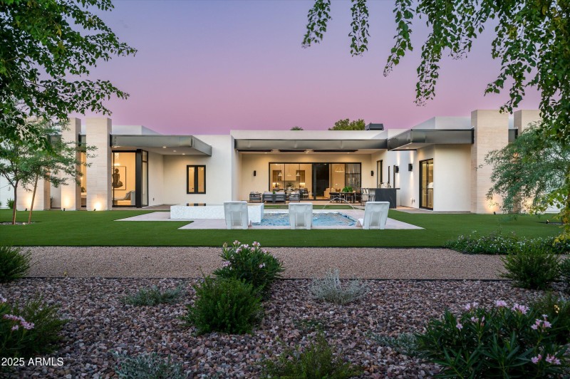 15-Twilight10220N66thSt-15