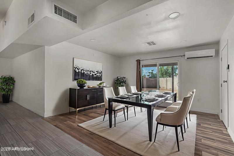 Virtually Staged Dining Area