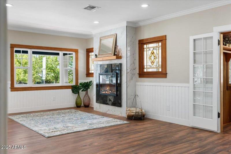 08-Great Room Detail