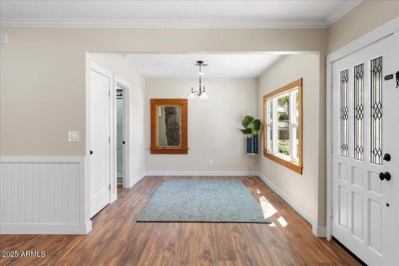 10-Formal Dining Area