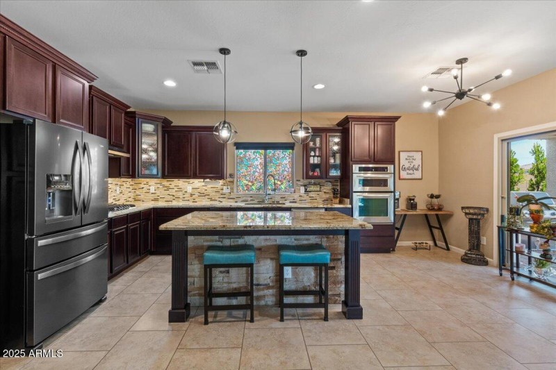 18-Kitchen