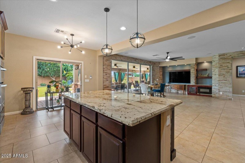 21-Kitchen