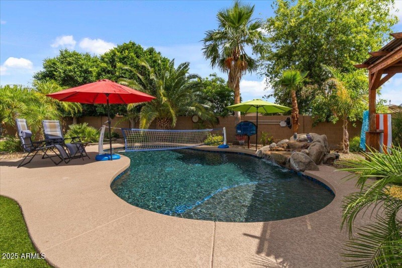 46-Pool