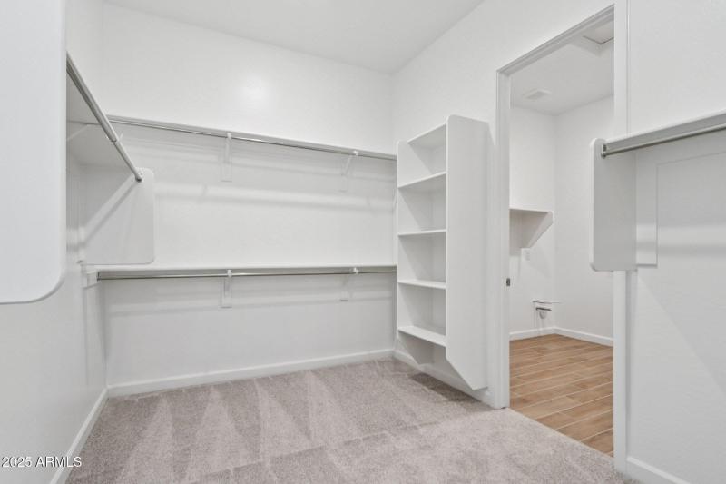 30-web-or-mls-E Utah Ave-S0909-030