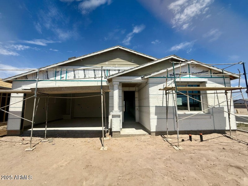 001 Exterior