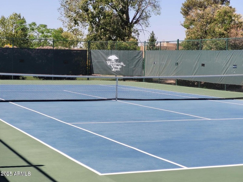 Community Tennis & Pickelball