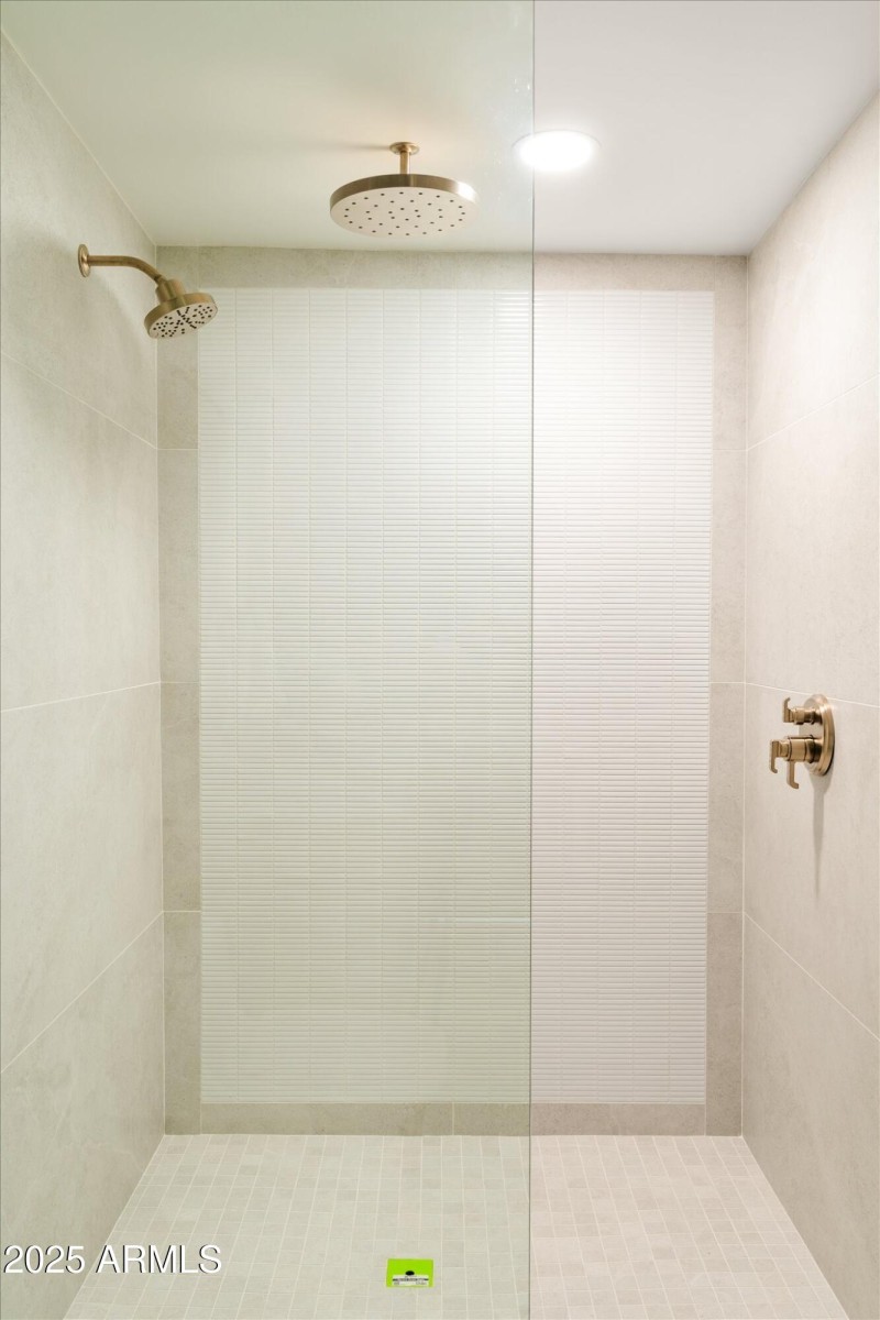 Junior Master Bath