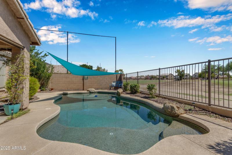 45_124_a4m_opnshw (1)