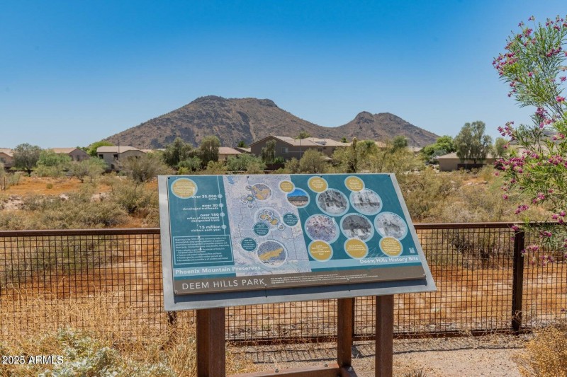 Deem Hills Walking Trails