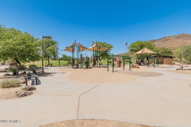 Deem Hills Playscape
