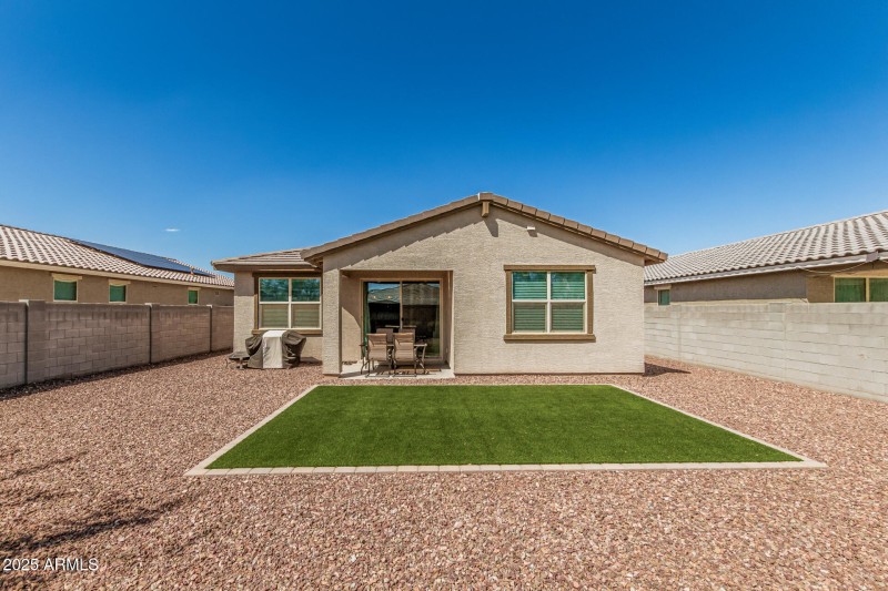 39 Pinnacle