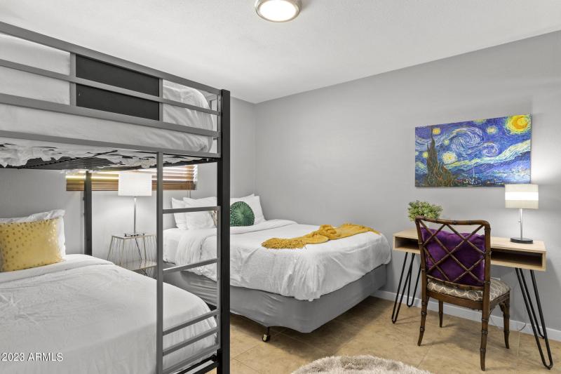 26-web-or-mls-8308-e-minnezona-ave