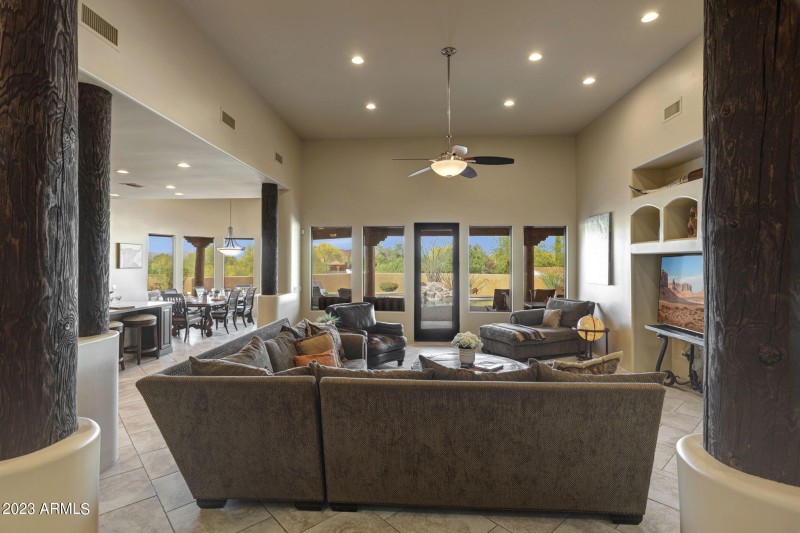 18-web-or-mls-14214-e-gamble-ln