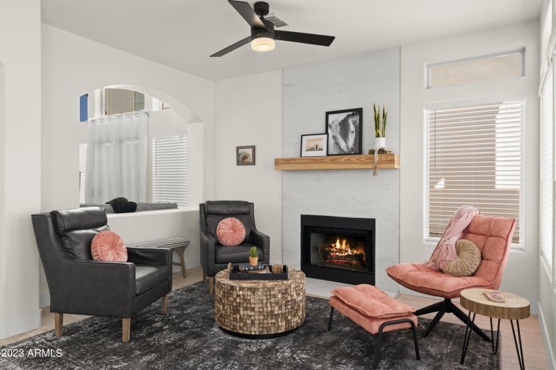 32_1143_E_Amberwood_Dr__032