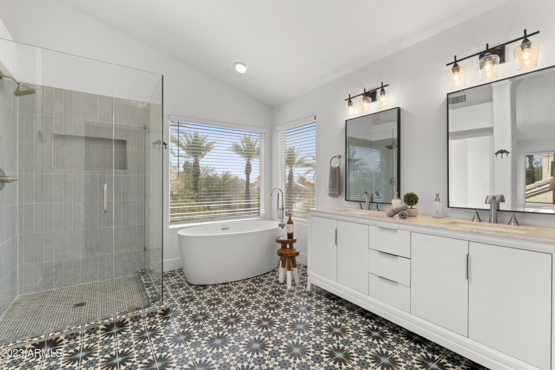 51_1143_E_Amberwood_Dr__051