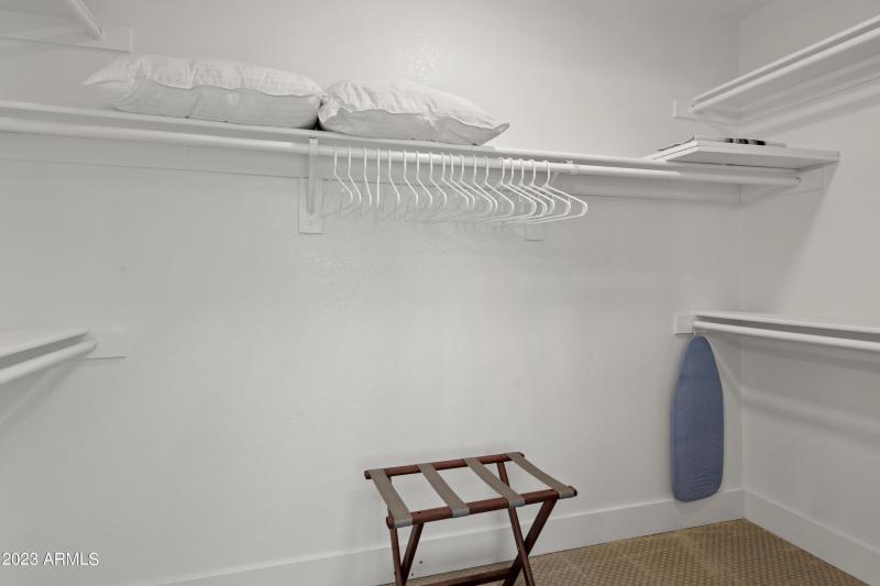 54_1143_E_Amberwood_Dr__054