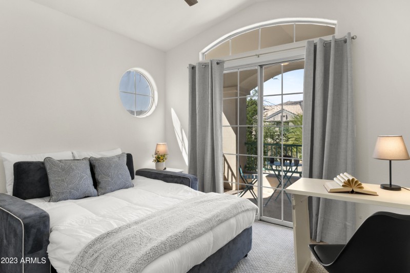 60_1143_E_Amberwood_Dr__060