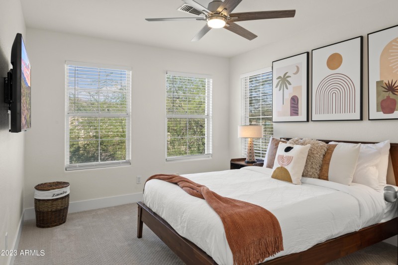 67_1143_E_Amberwood_Dr__067