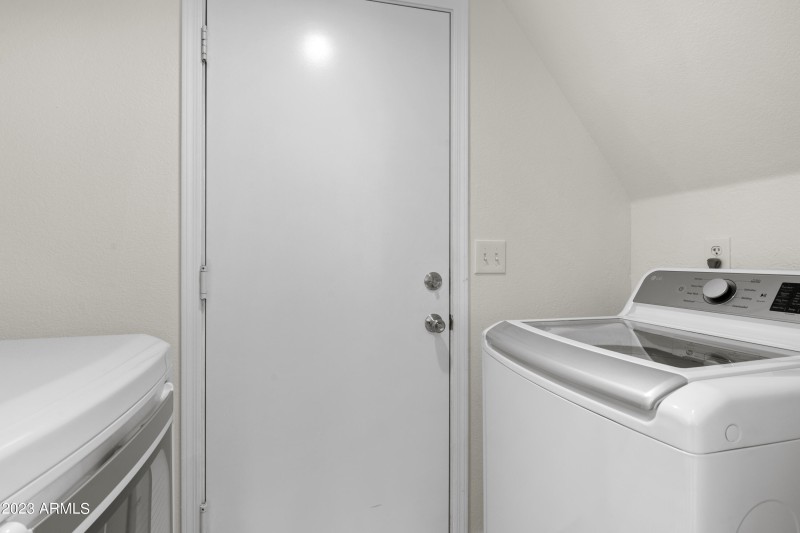 73_1143_E_Amberwood_Dr__073