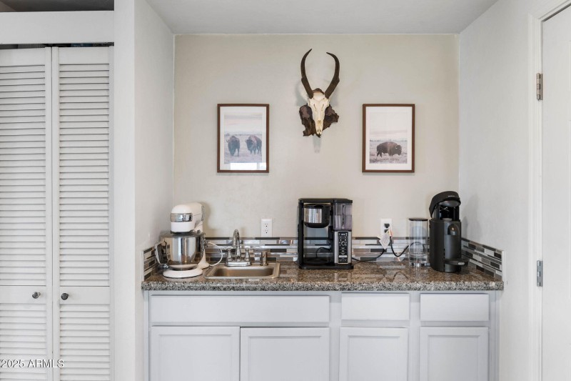 19-Kitchen (5)