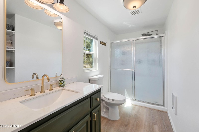 25-Primary Bathroom